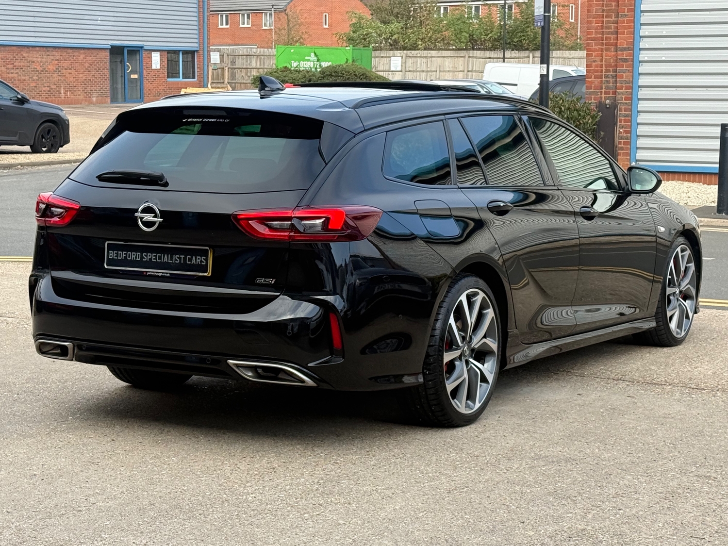 [ berth ]Vauxhall Insignia