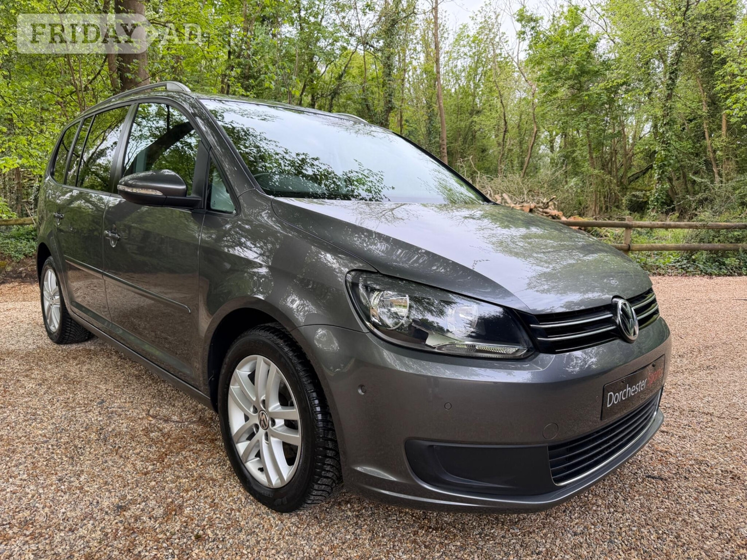 Volkswagen Touran 2012 - Cars
