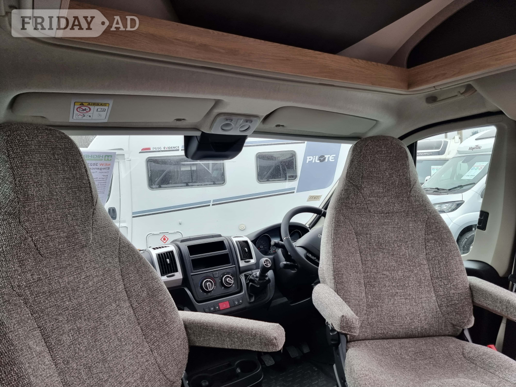 Globecar Roadscout Elegance 2023 for sale - Motorhomes & Caravans