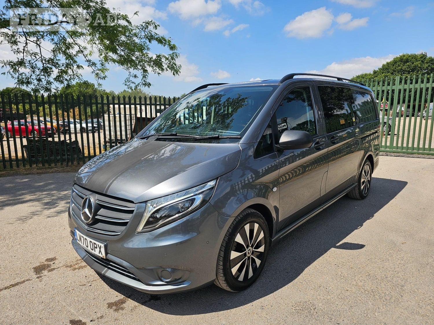 [ berth ]Mercedes-Benz Vito