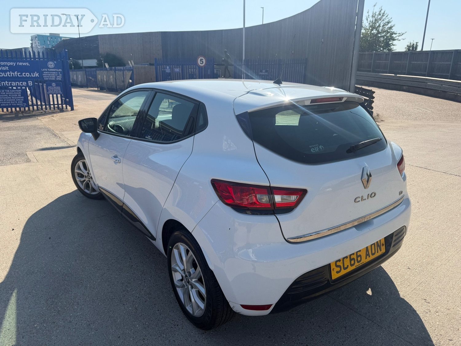 Renault Clio 2016 - Cars in Portsmouth