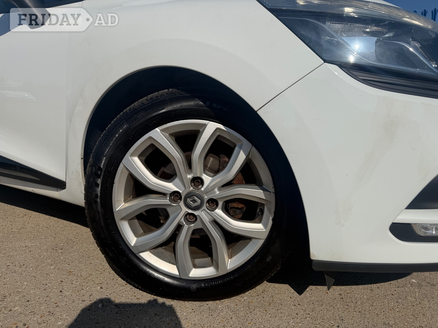 Renault Clio 2016 - Cars
