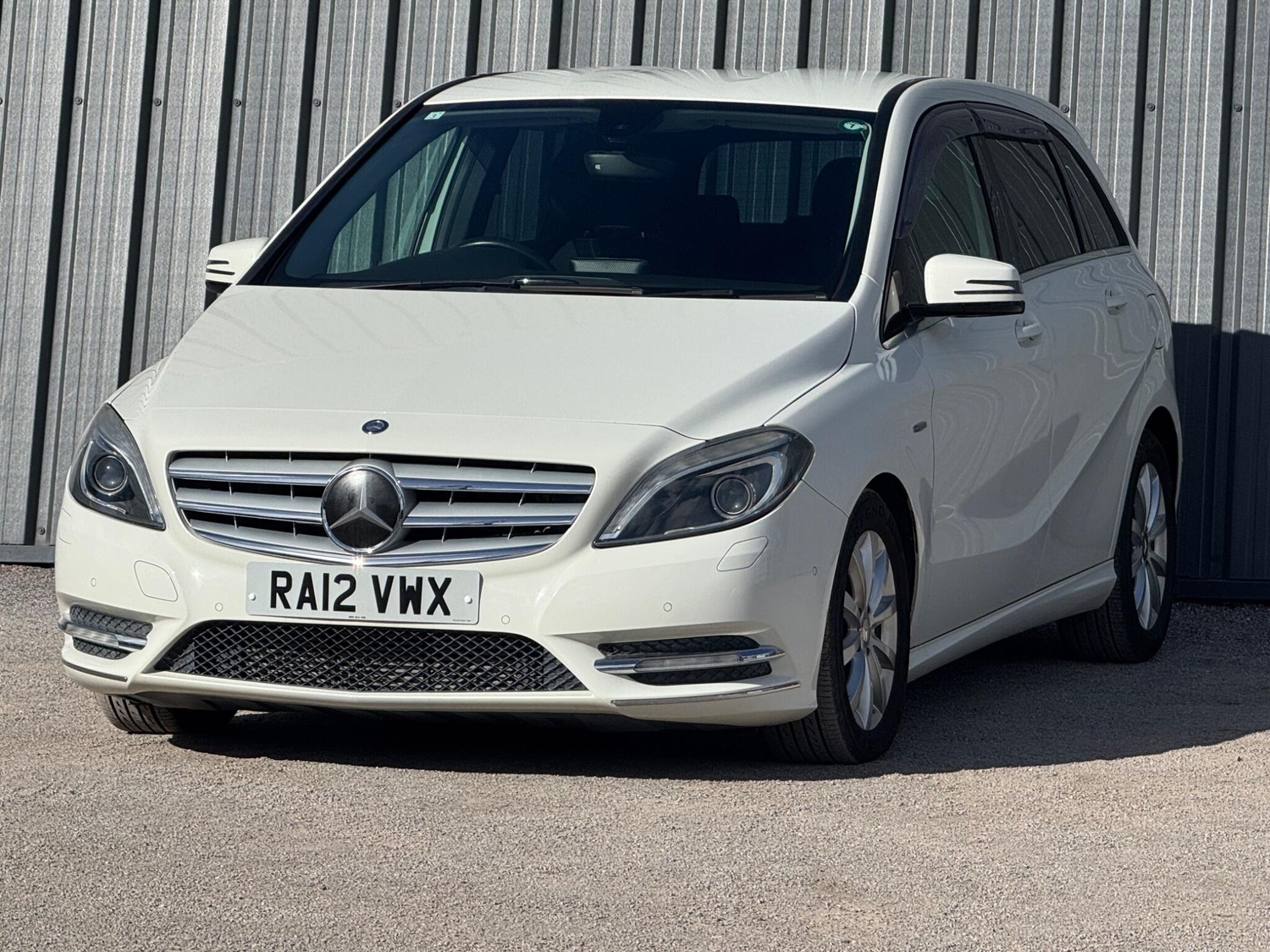 [ berth ]Mercedes-Benz B Class