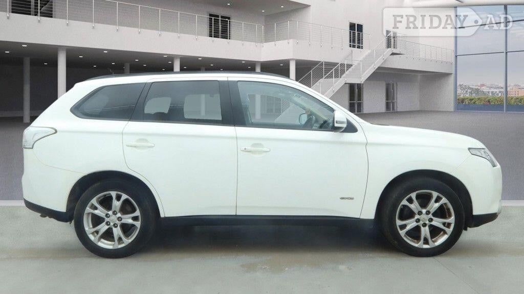 Mitsubishi Outlander 2013 - Cars