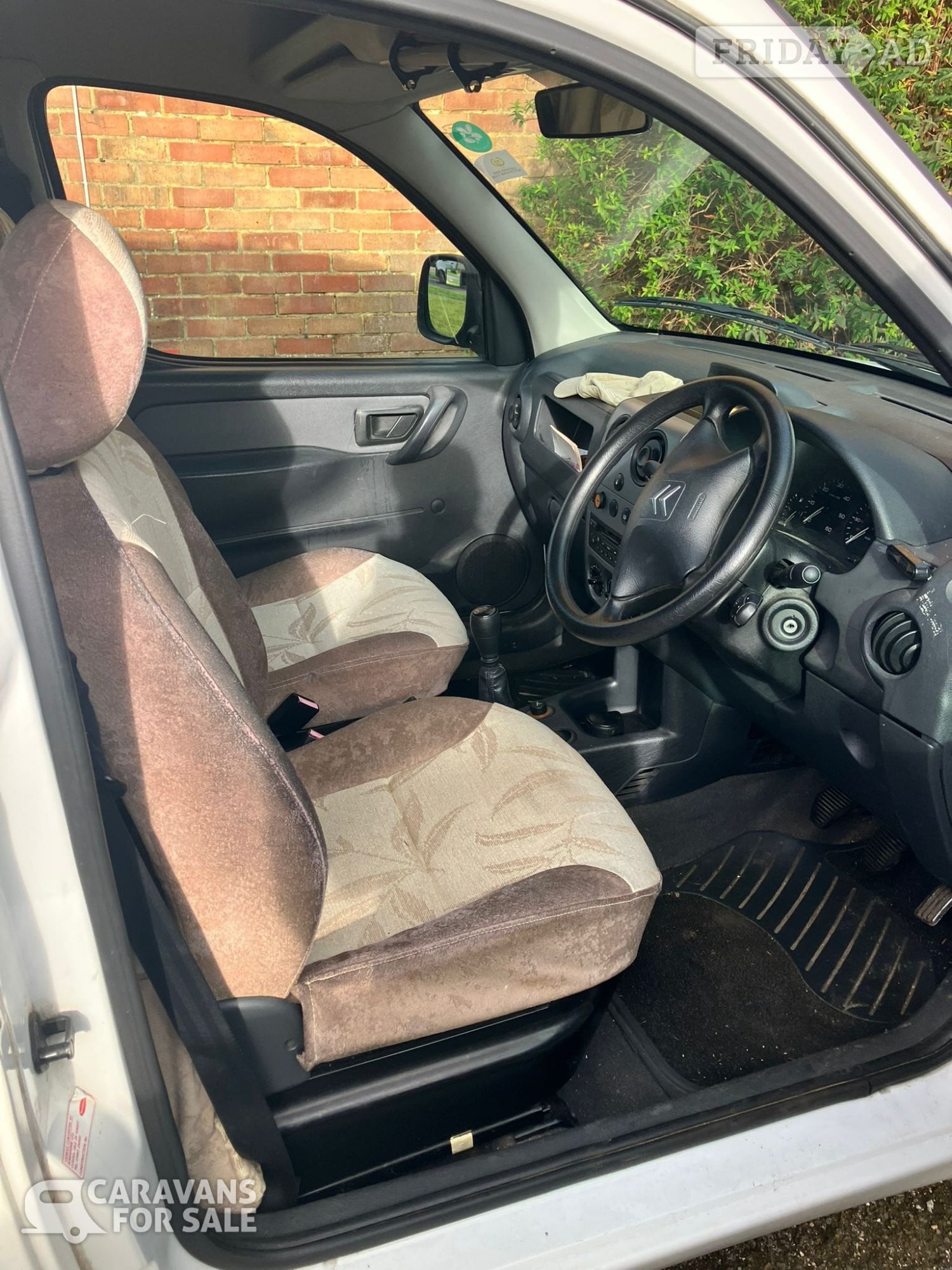 Romahome Duo Hylo, (2005)  Campervan for sale - Motorhomes & Caravans in Hailsham