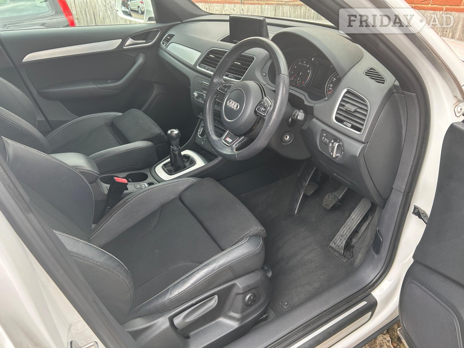 [ berth ]Audi Q3