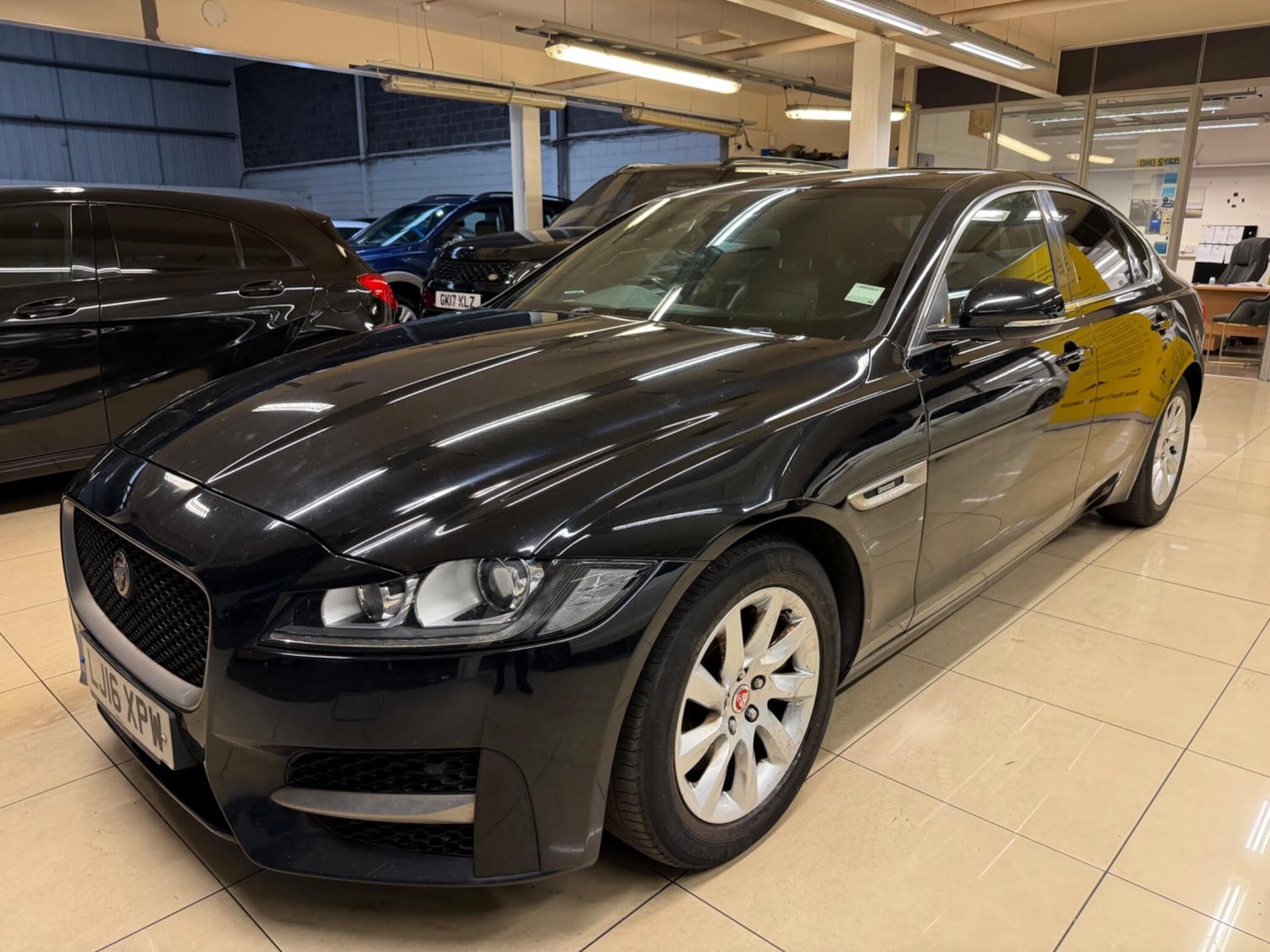 [ berth ]Jaguar XF
