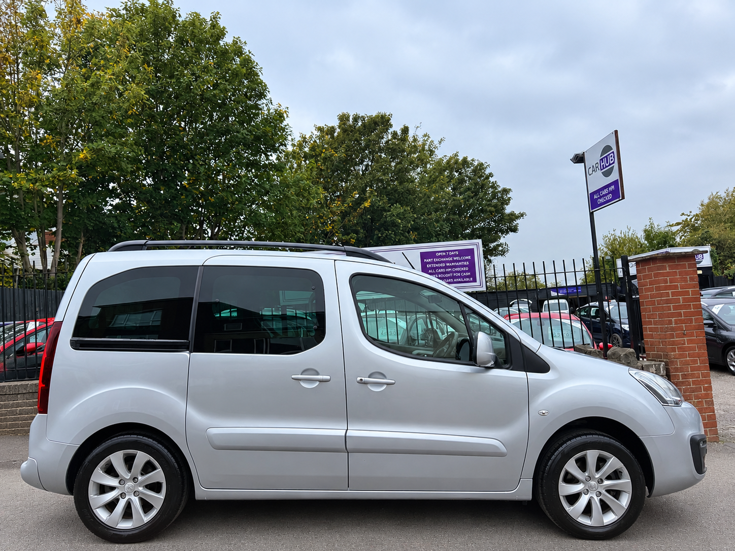 Peugeot Partner Tepee 2015 - Cars in Bristol