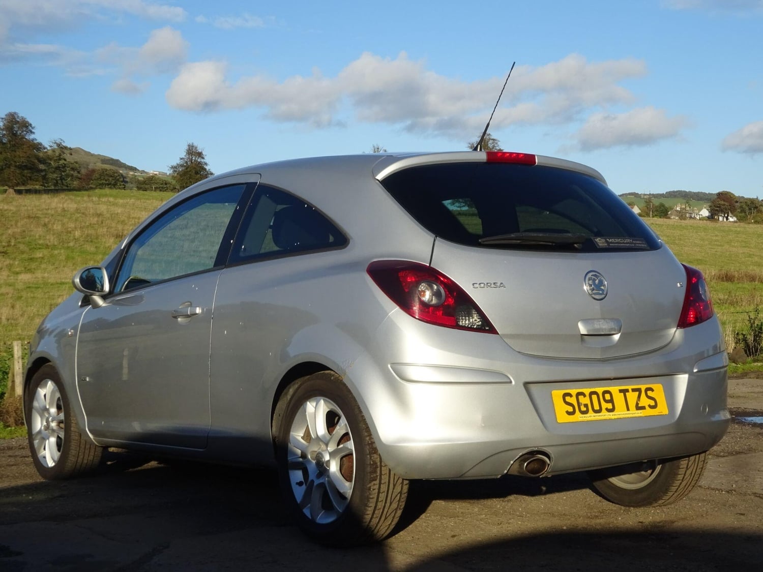 [ berth ]Vauxhall Corsa
