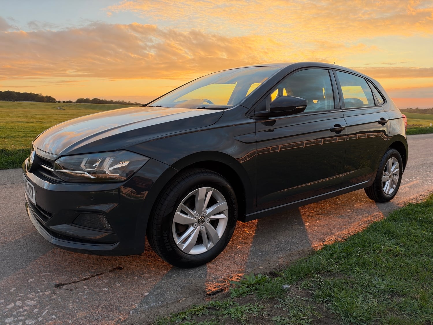 Volkswagen Polo 2018 - Cars in Epsom