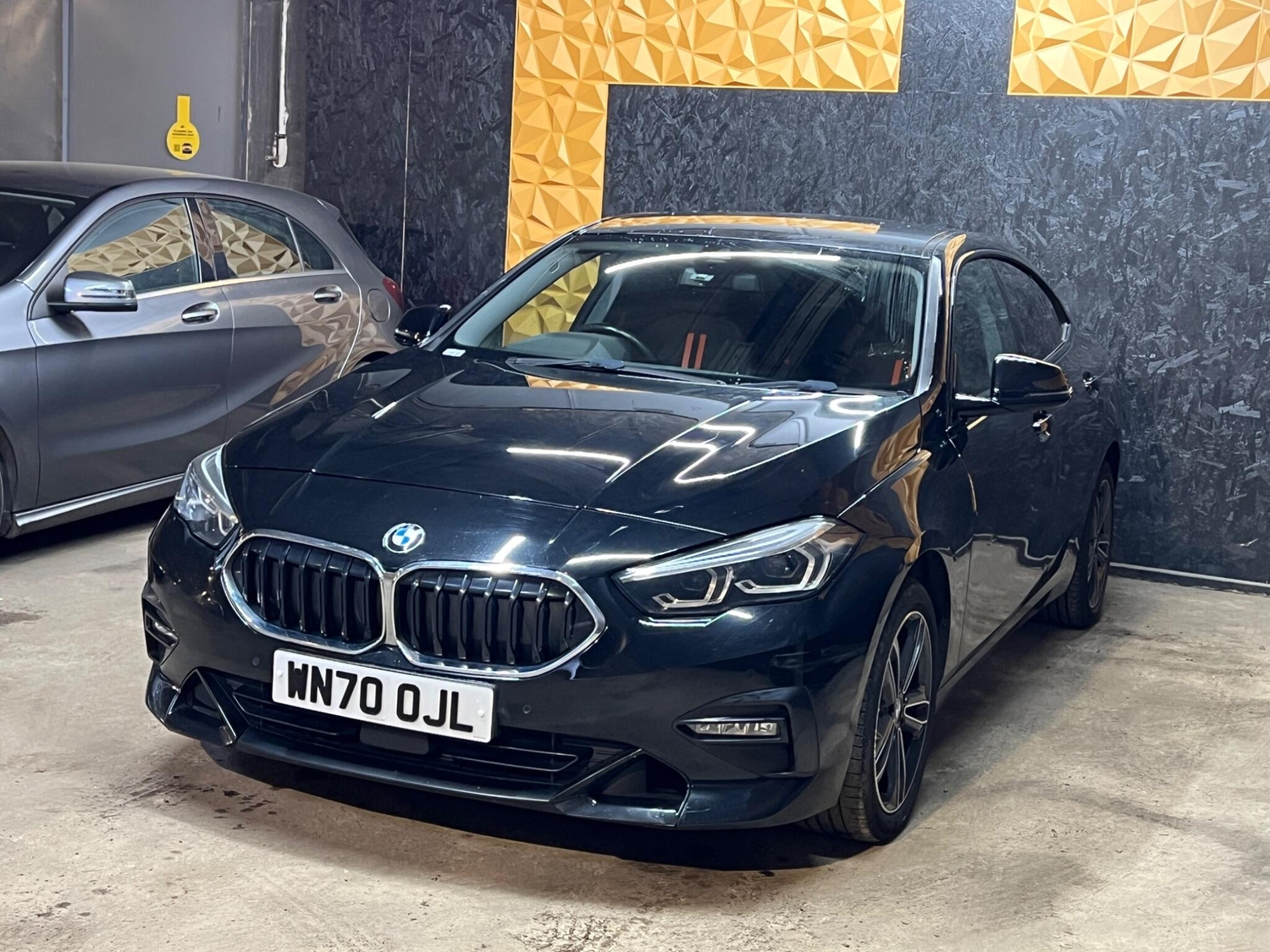 [ berth ]BMW 2 Series