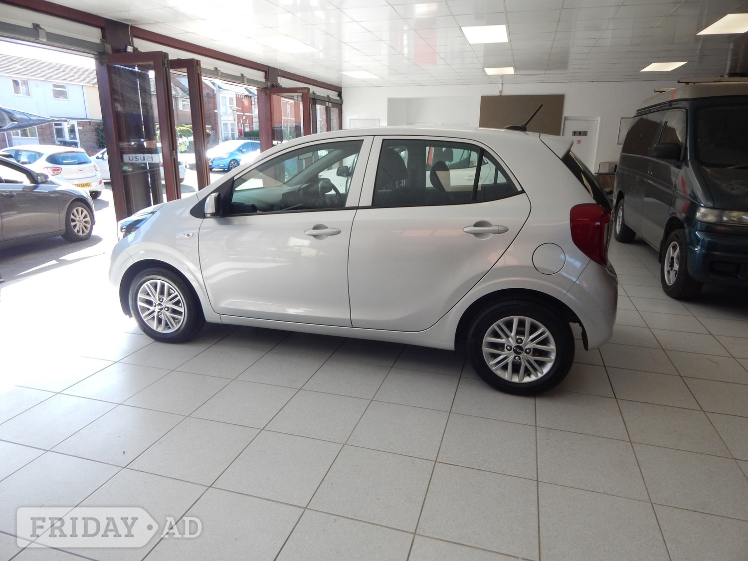 Kia Picanto 2023 - Cars in Taunton