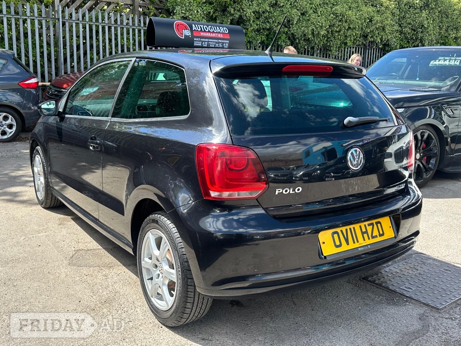 Volkswagen Polo 2011 - Cars