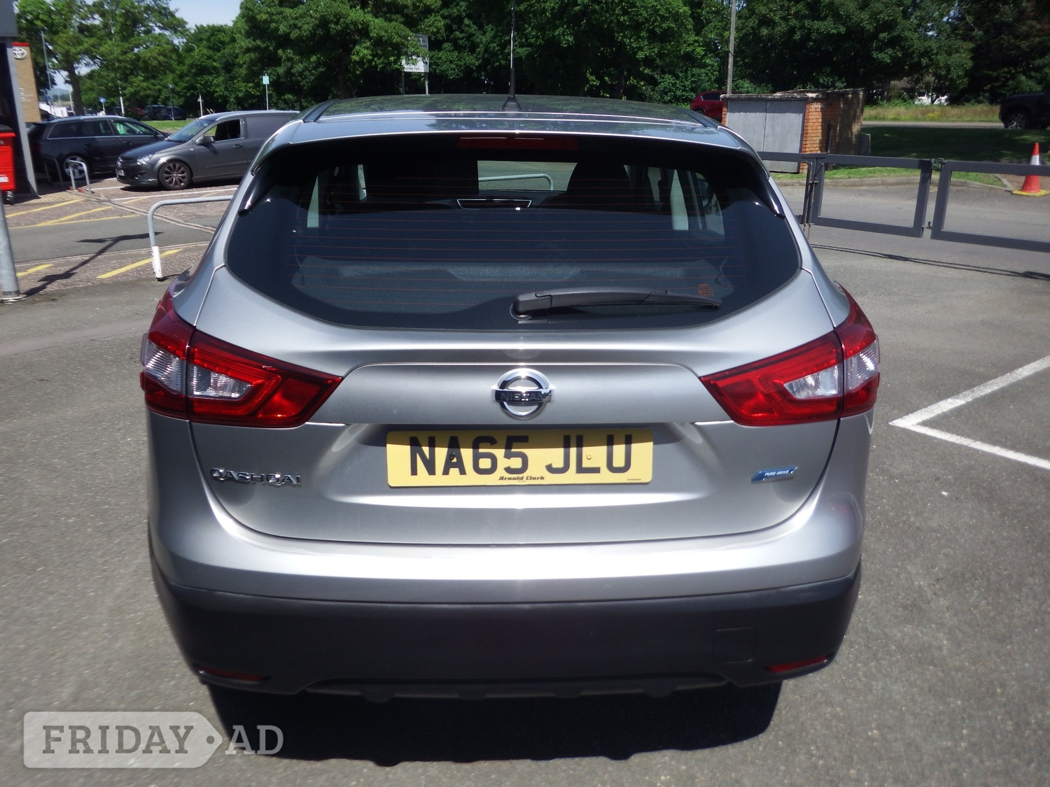 Nissan Qashqai 2015 - Cars in Perth