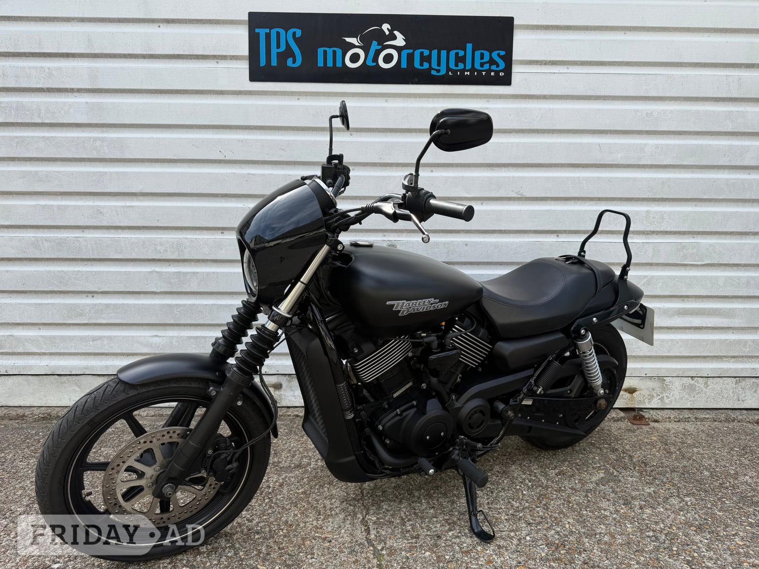 Harley-Davidson Street 2016 - Motorbikes, Scooters & Quads