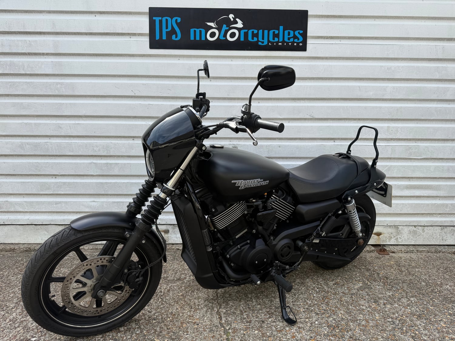 Harley-Davidson Street 2016 - Motorbikes, Scooters & Quads