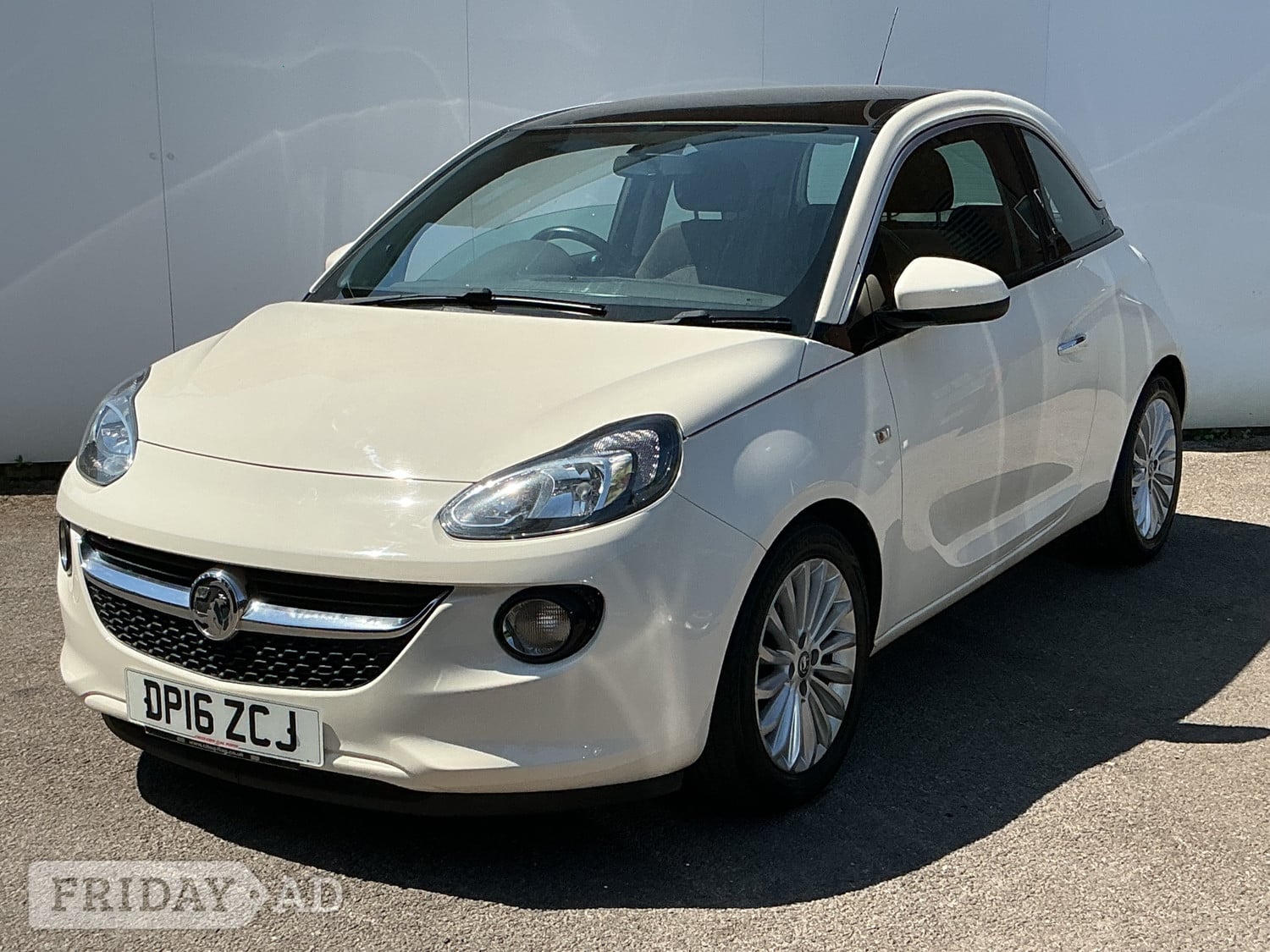 Vauxhall Adam 2016 in Porth