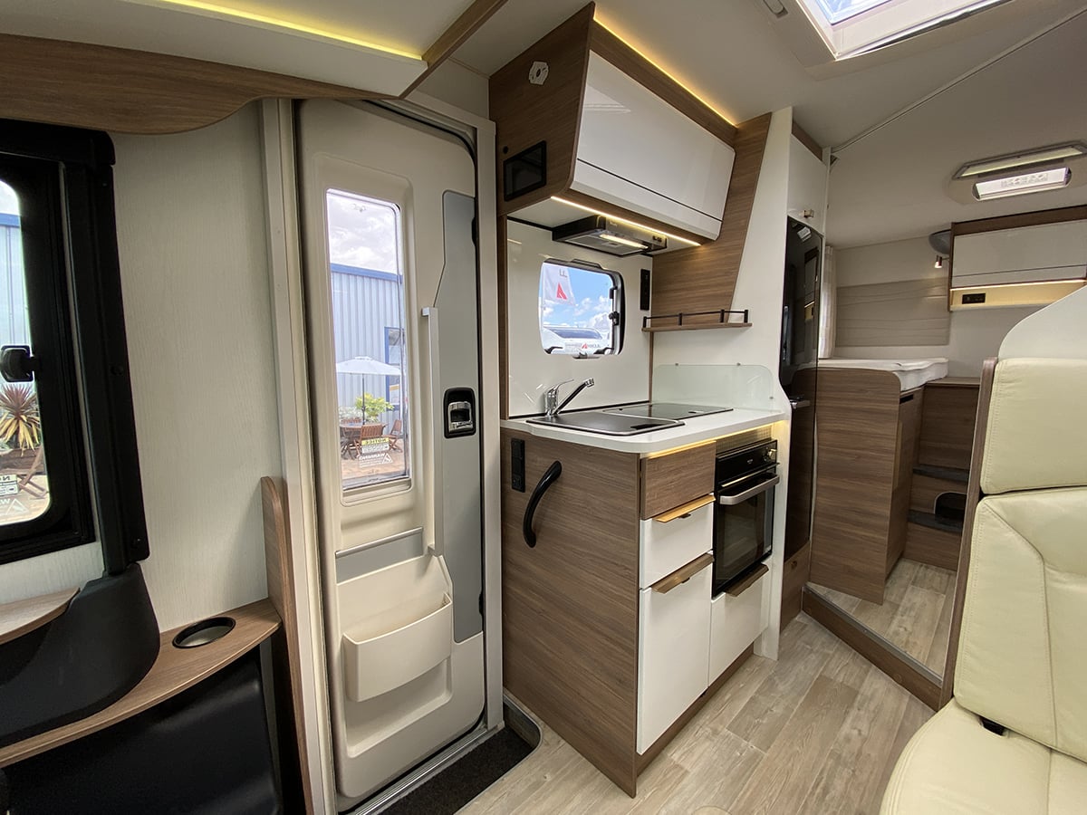 Pilote Galaxy G650GJ Essentiel 2021 for sale - Motorhomes & Caravans
