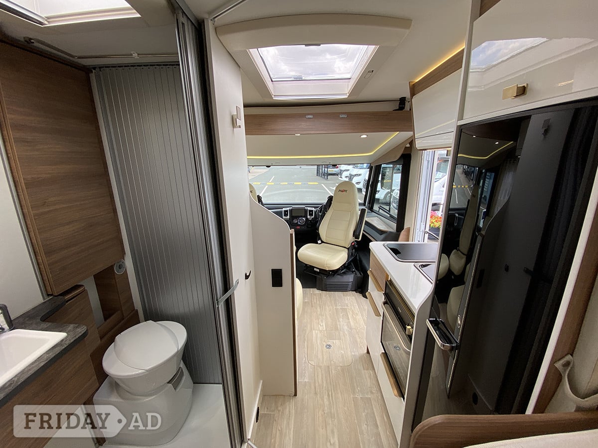 [3 berth ]Pilote Essential G650 GJ Exclusive Edition