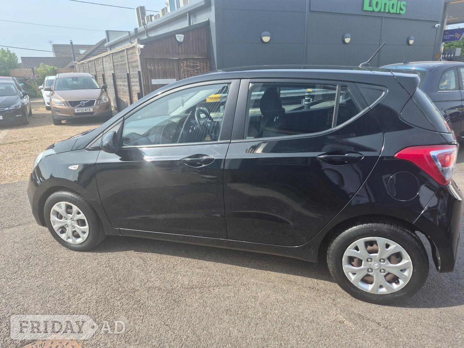 Hyundai i10 2015 - Cars