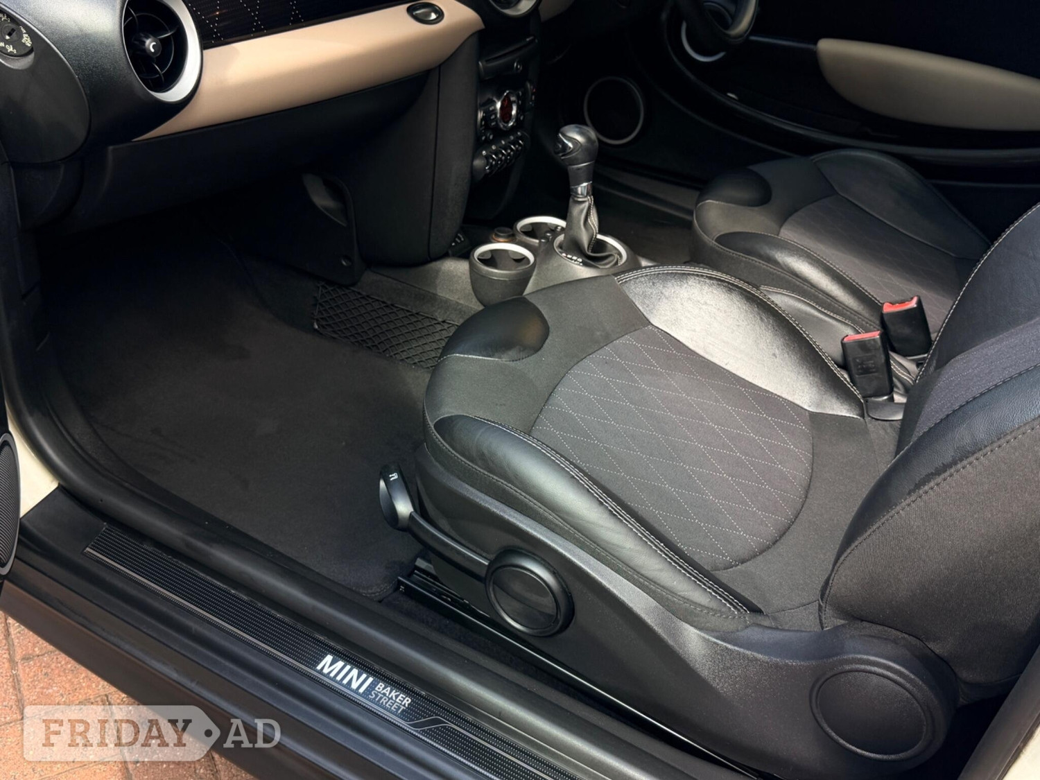 [ berth ]Mini Hatch