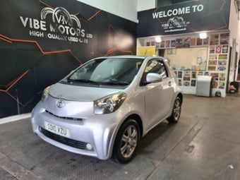 Toyota IQ 2010