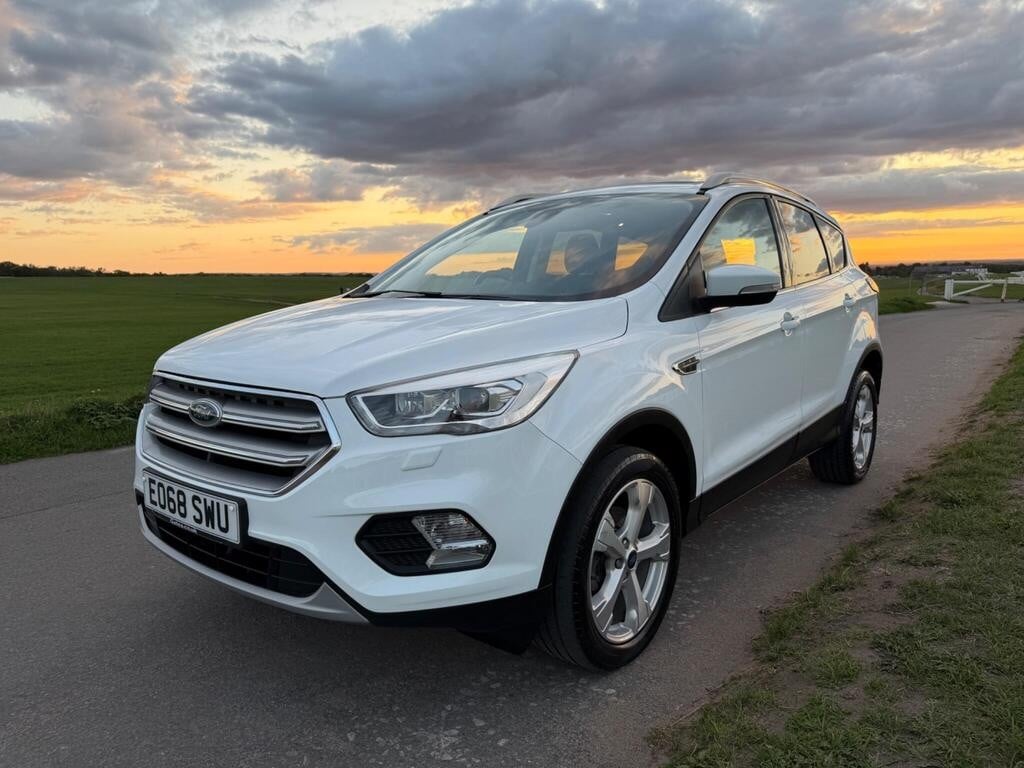 [ berth ]Ford Kuga