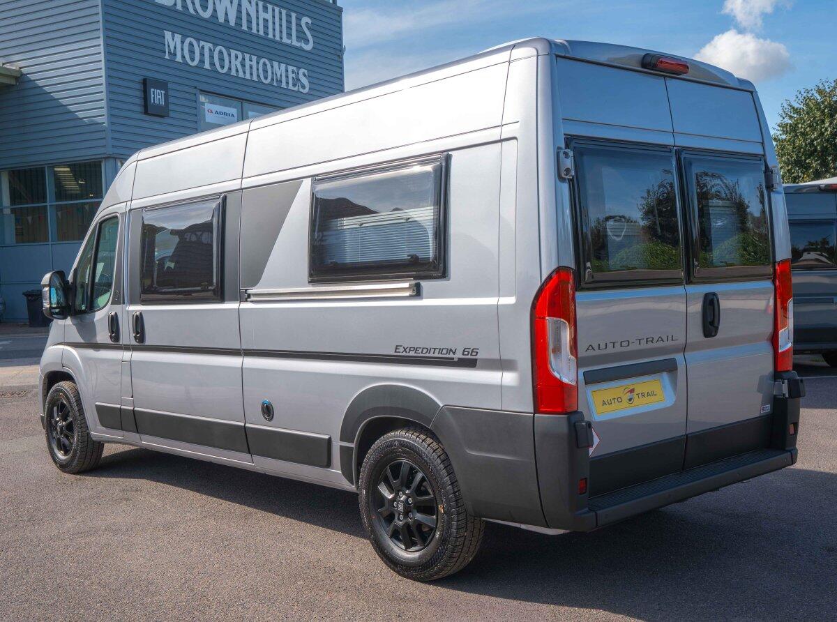 [2 berth ]Auto-Trail Expedition 66