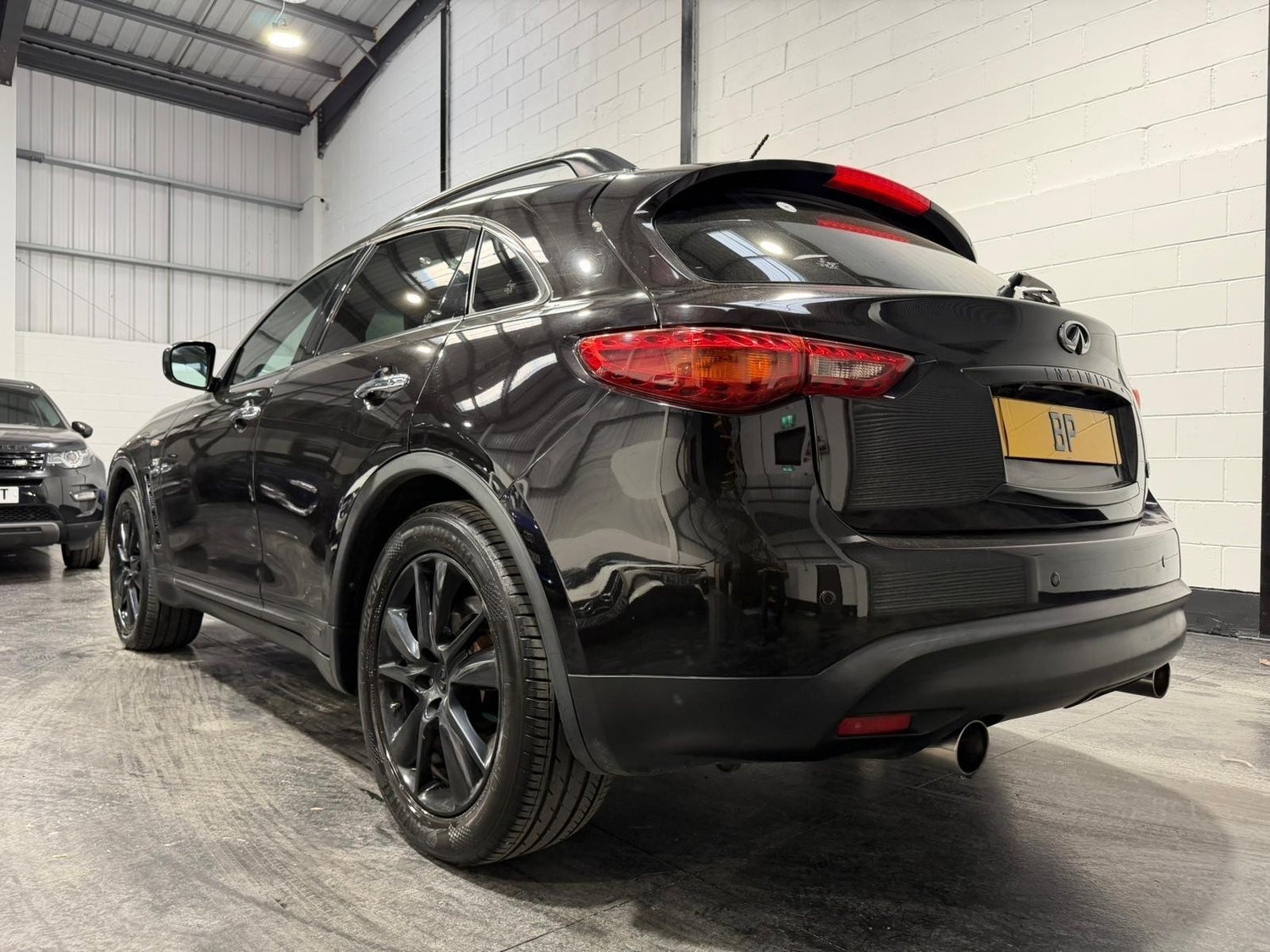 Infiniti QX70 2014 - Cars