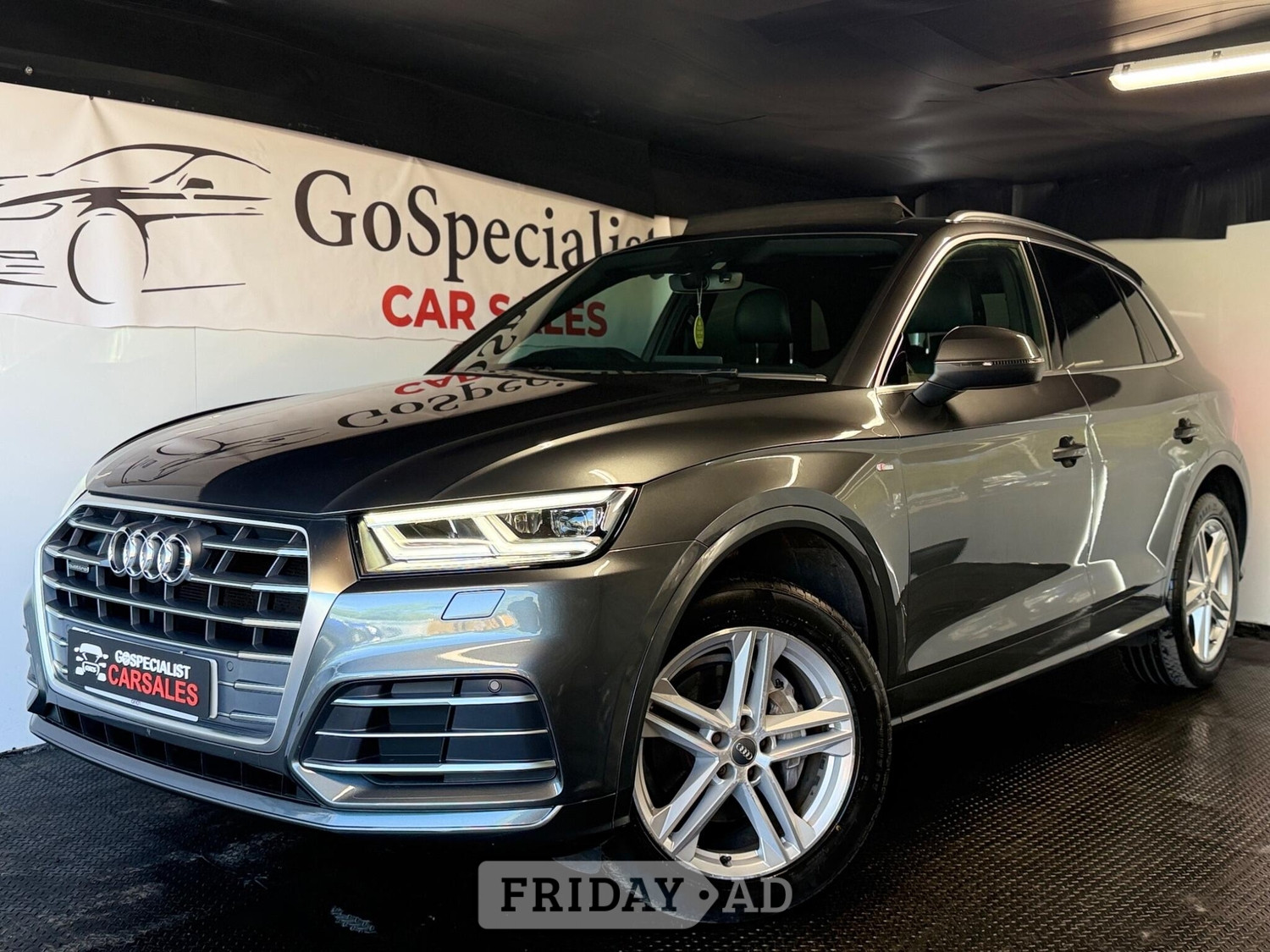 Audi Q5 2019 in St Albans