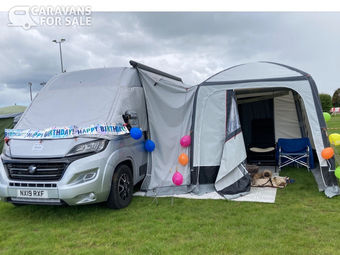 Air drive away awning with tunnel 