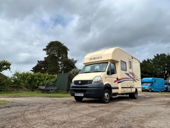 George Smith Mascott Renault Horsebox