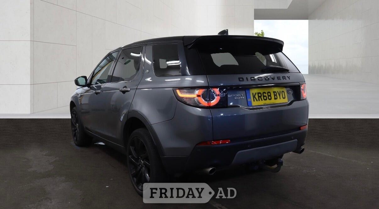 [ berth ]Land Rover Discovery Sport