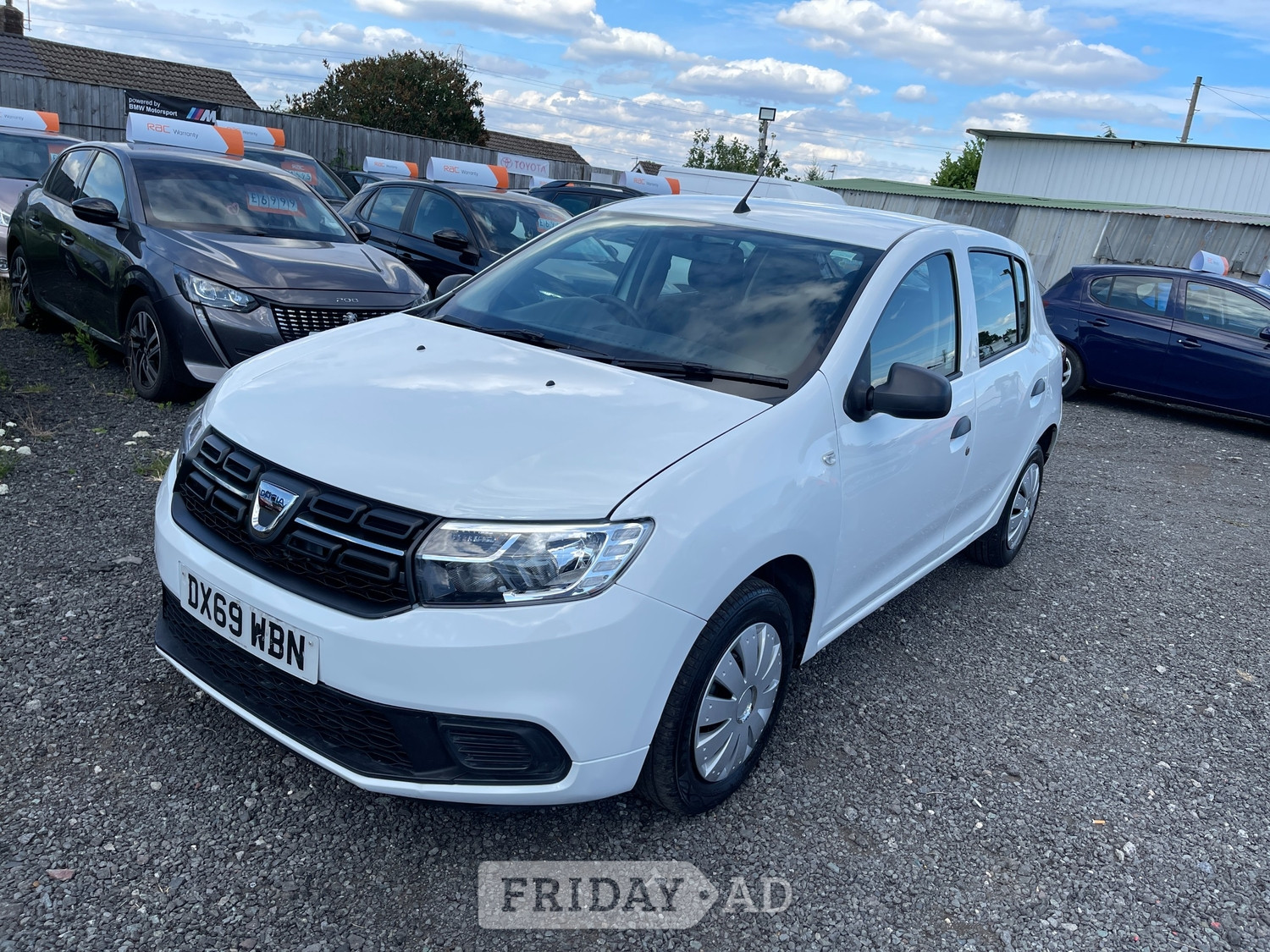 [ berth ]Dacia Sandero