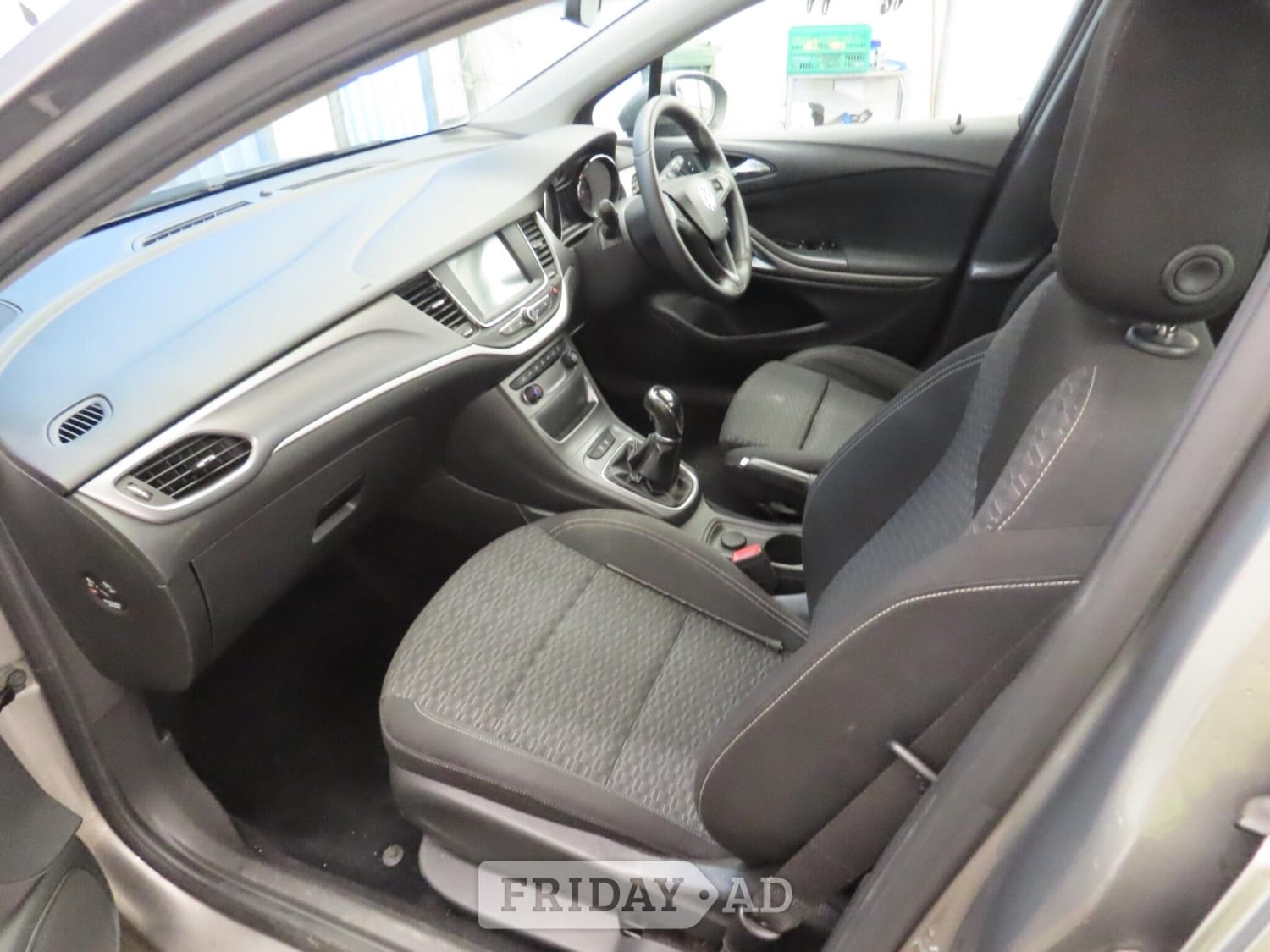 [ berth ]Vauxhall Astra