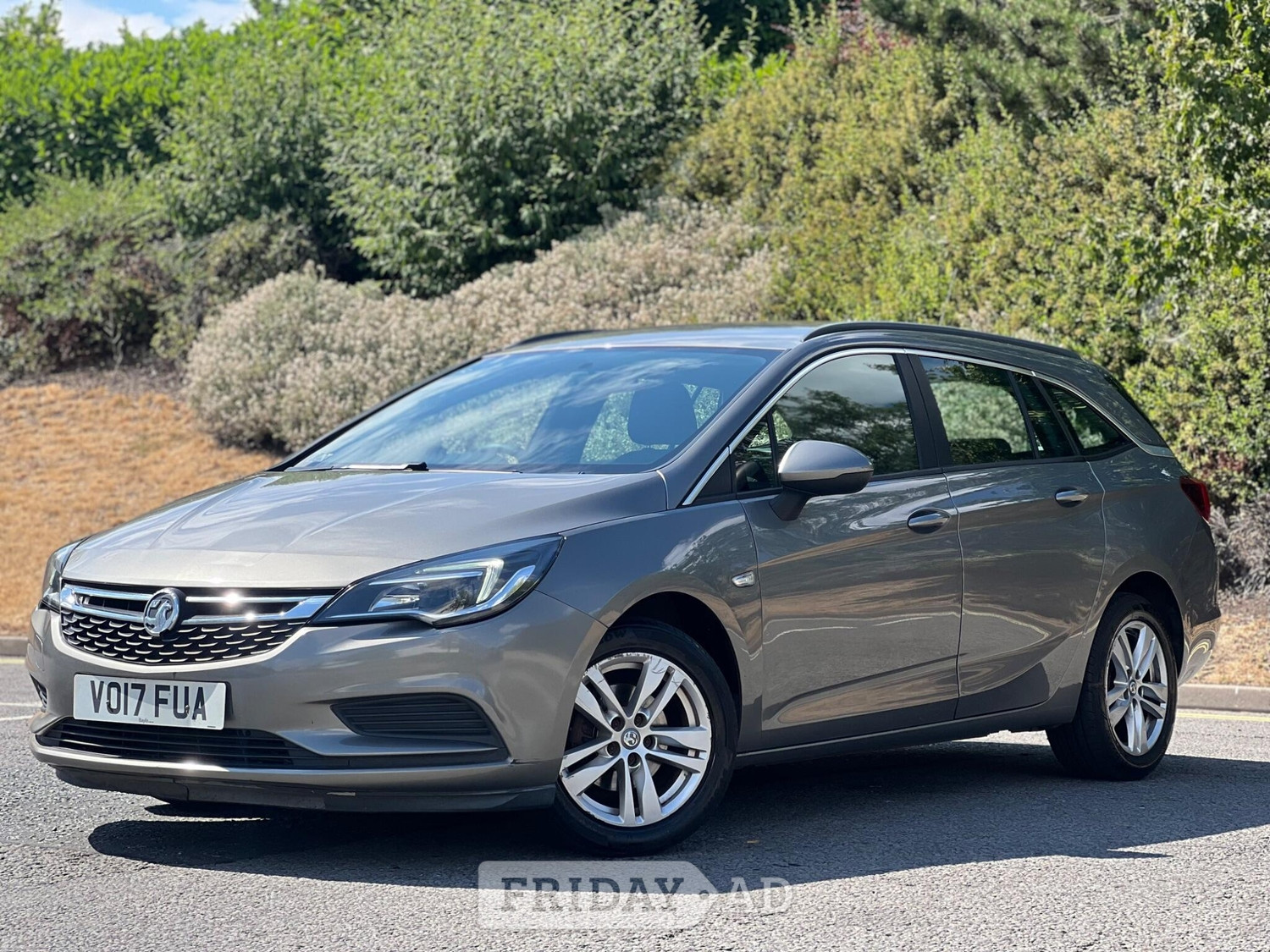 [ berth ]Vauxhall Astra