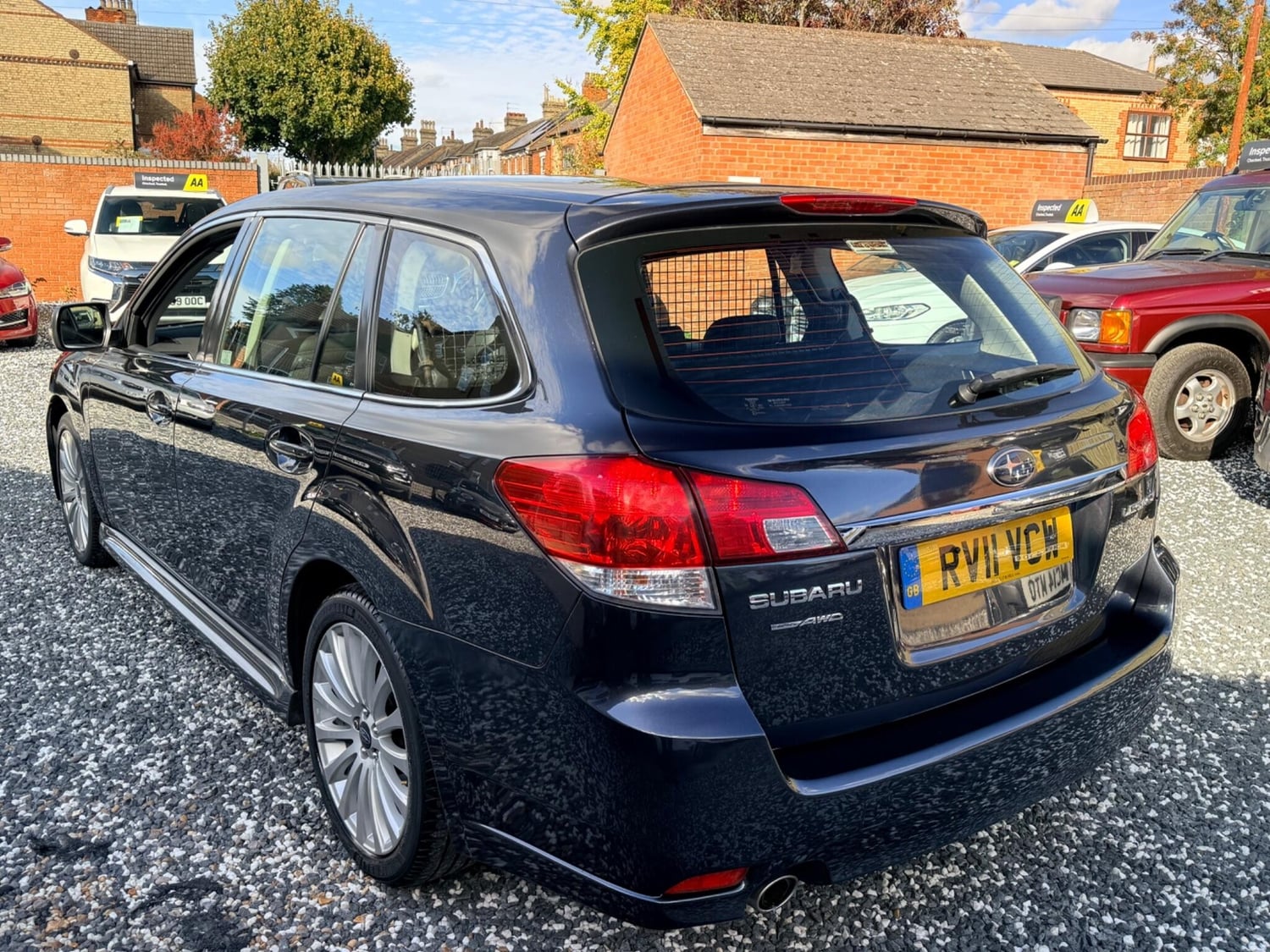 Subaru Legacy 2011 - Cars in Bedford
