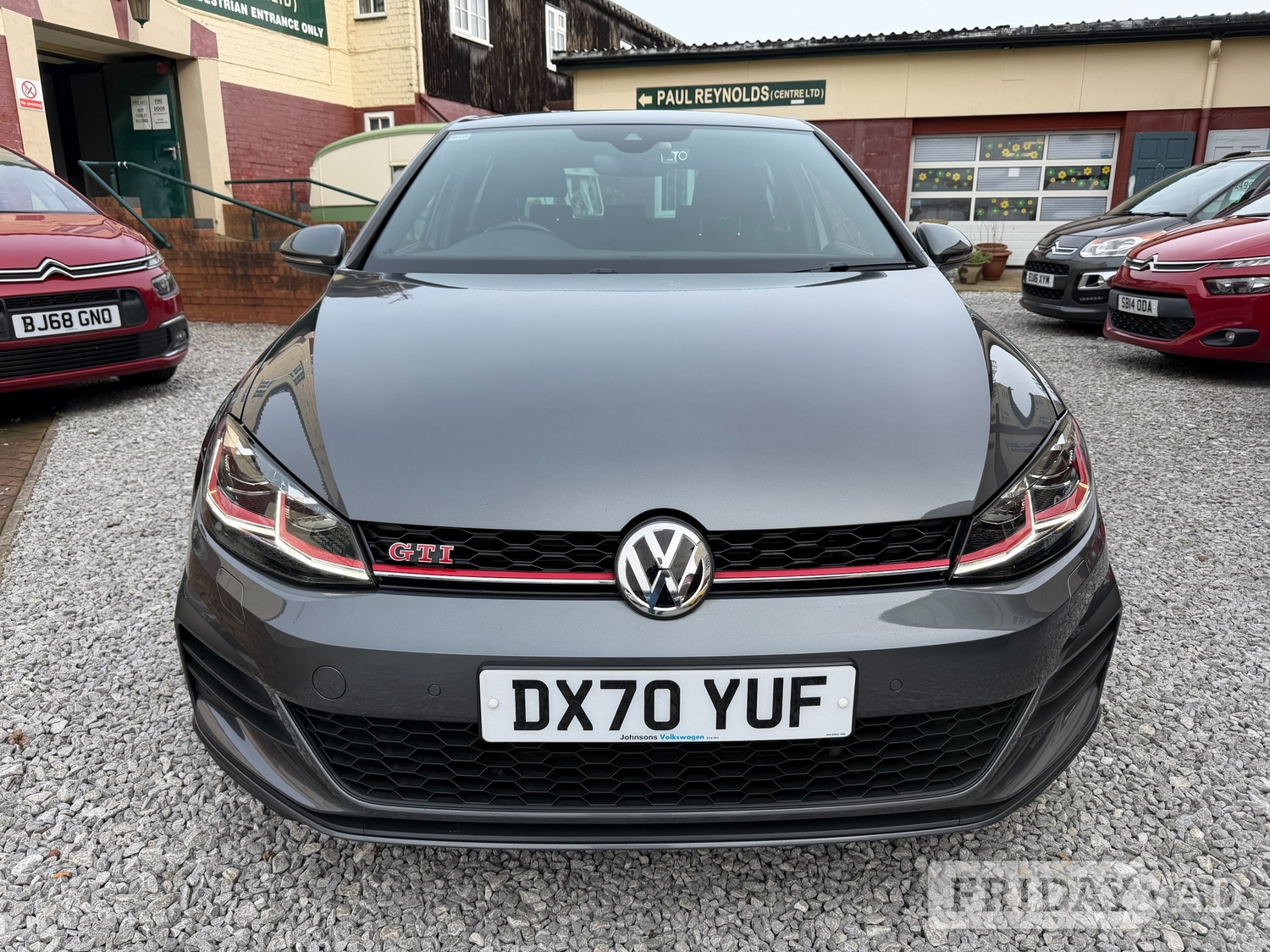 Volkswagen Golf 2020 - Cars