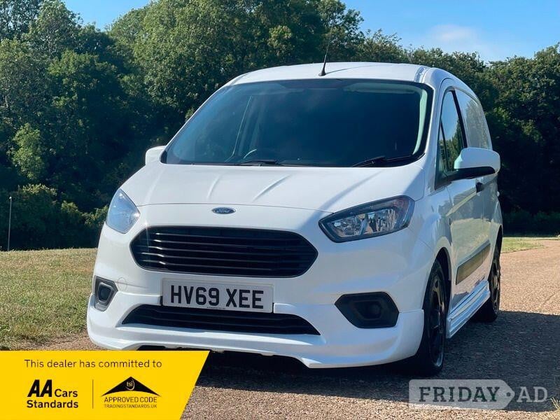 Ford Transit Courier 2019 in Hemel Hempstead