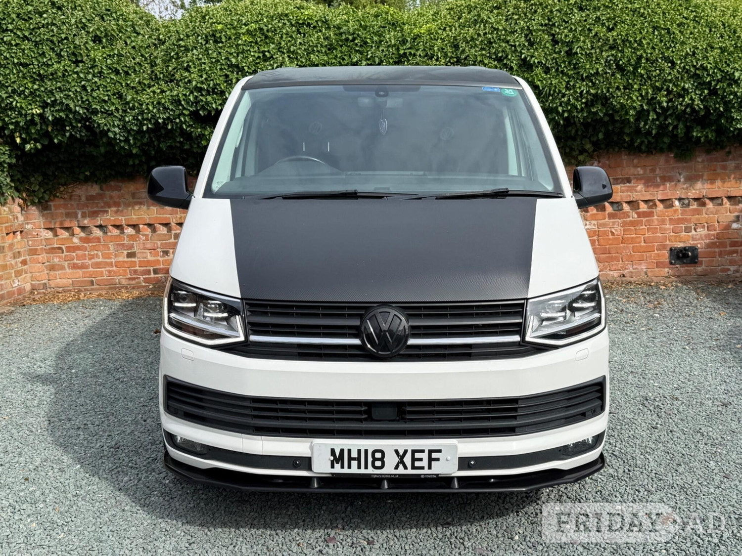 [ berth ]Volkswagen T6 Campervan