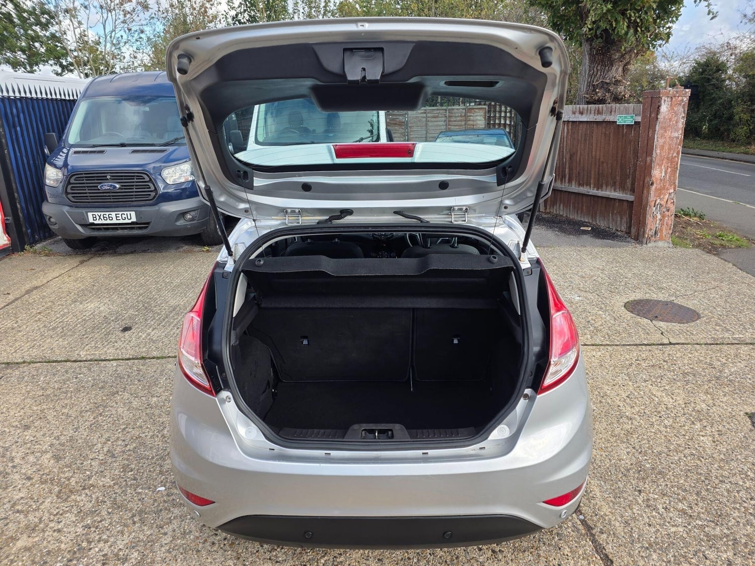 Ford Fiesta 2013 - Cars
