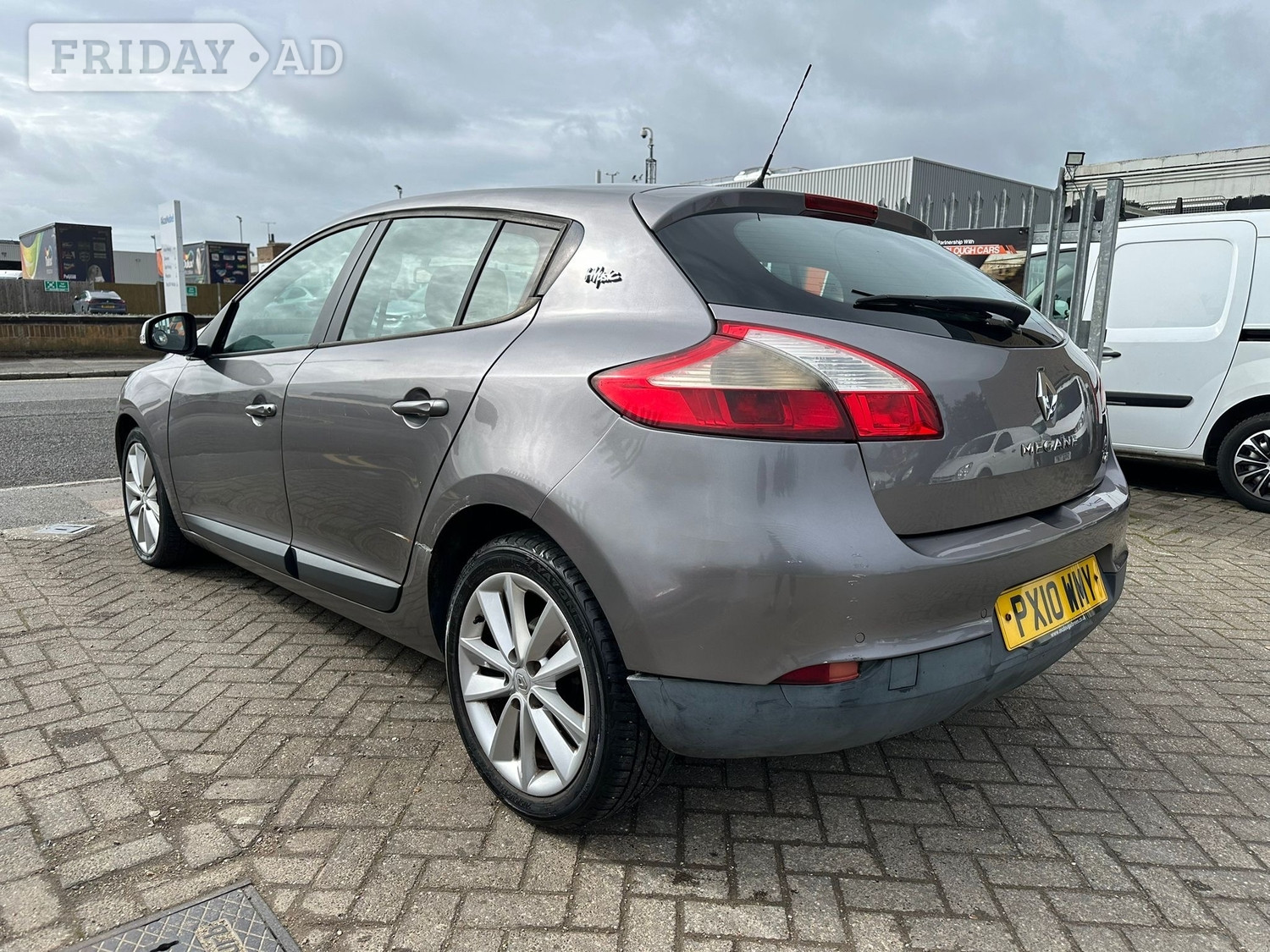 [ berth ]Renault Megane