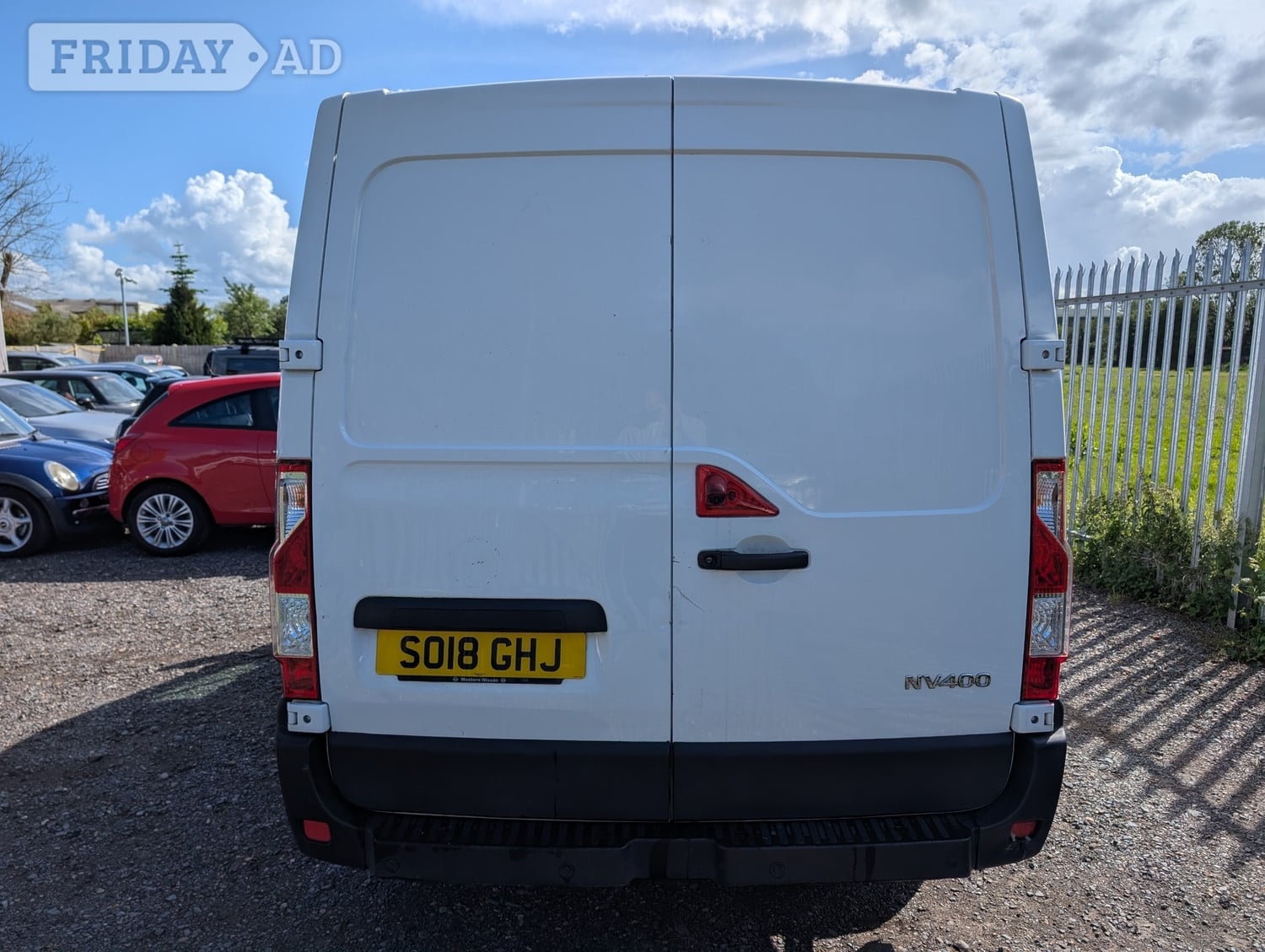 Nissan NV400 2018 - Vans & Commercial Vehicles in Aston Clinton