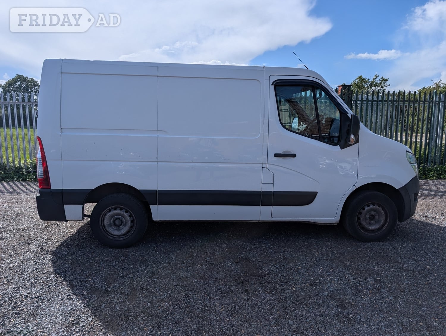 Nissan NV400 Aston Clinton