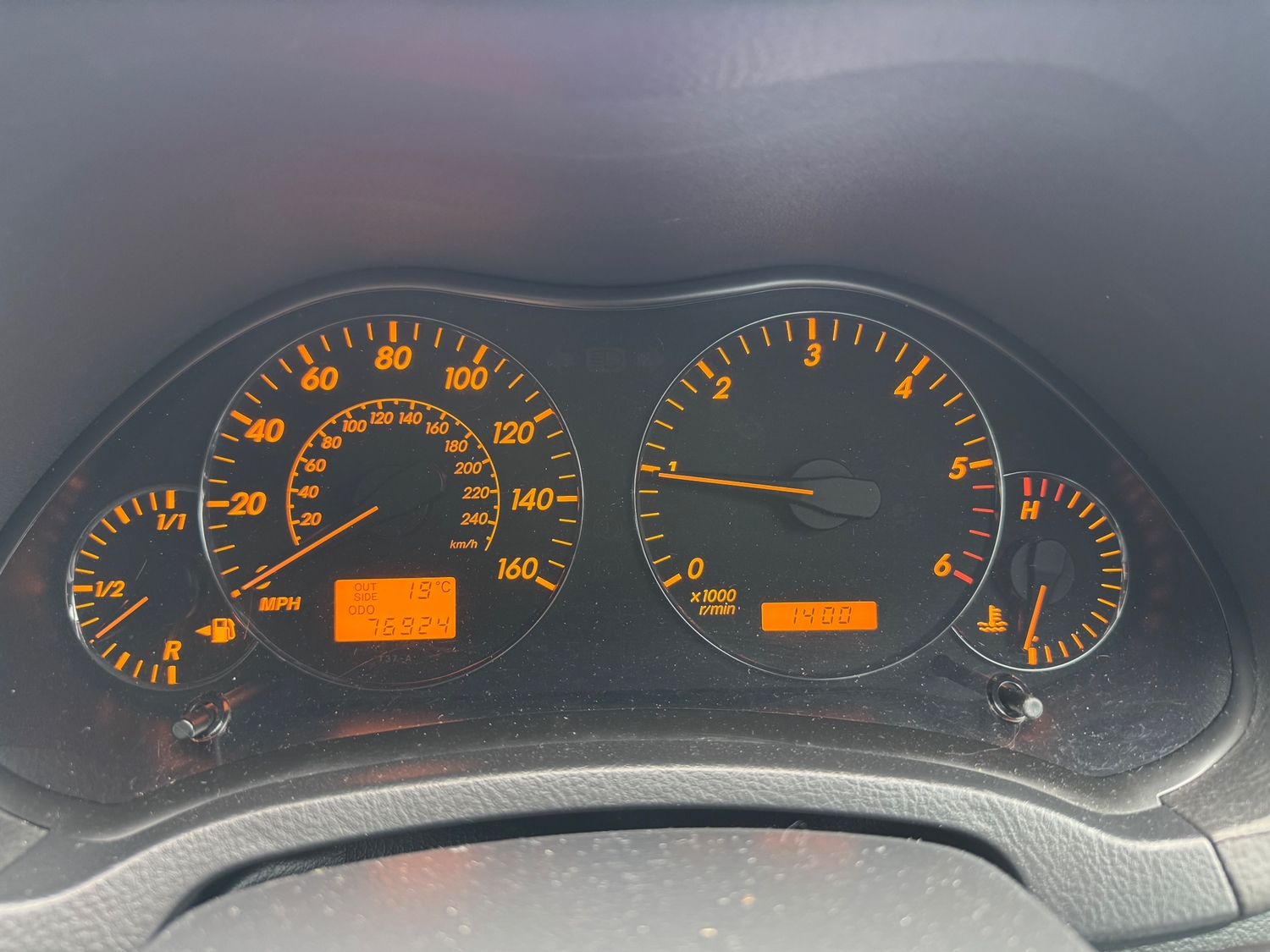 Toyota Avensis 2004 - Cars