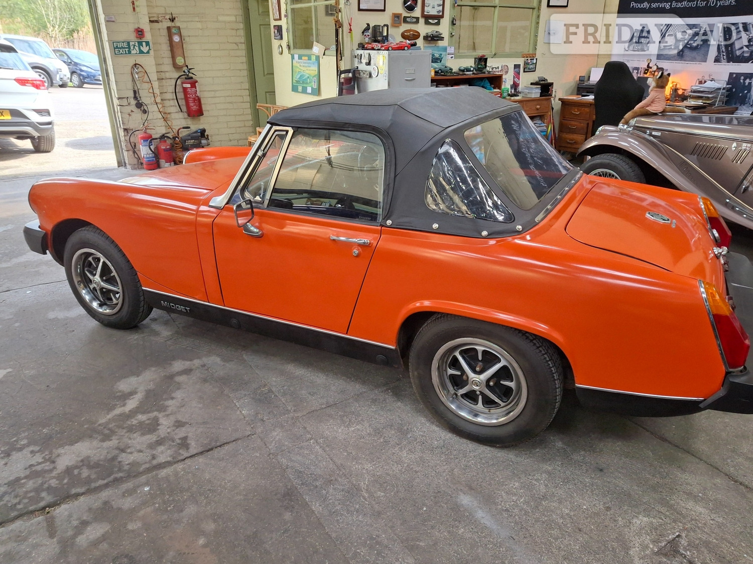 [ berth ]MG Midget