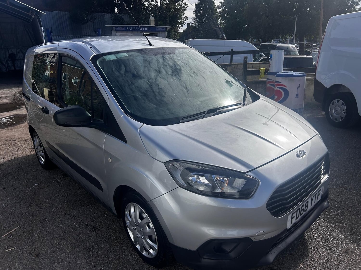 Ford Transit Courier 2019 - Vans & Commercial Vehicles in Rochester