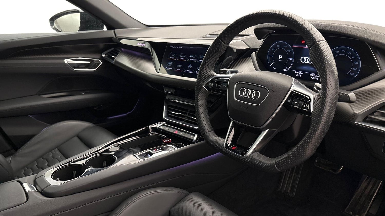 [ berth ]Audi RS e-tron GT