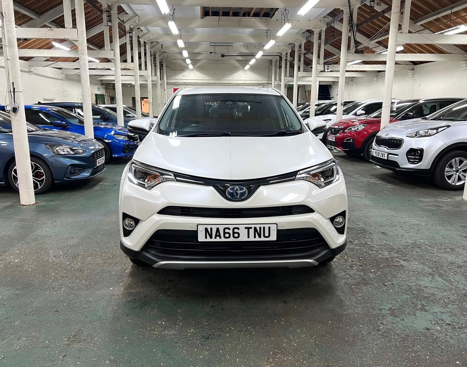 [ berth ]Toyota RAV4