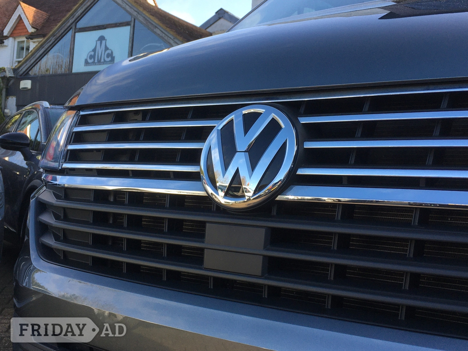 Volkswagen Transporter Shuttle 2020 - Cars